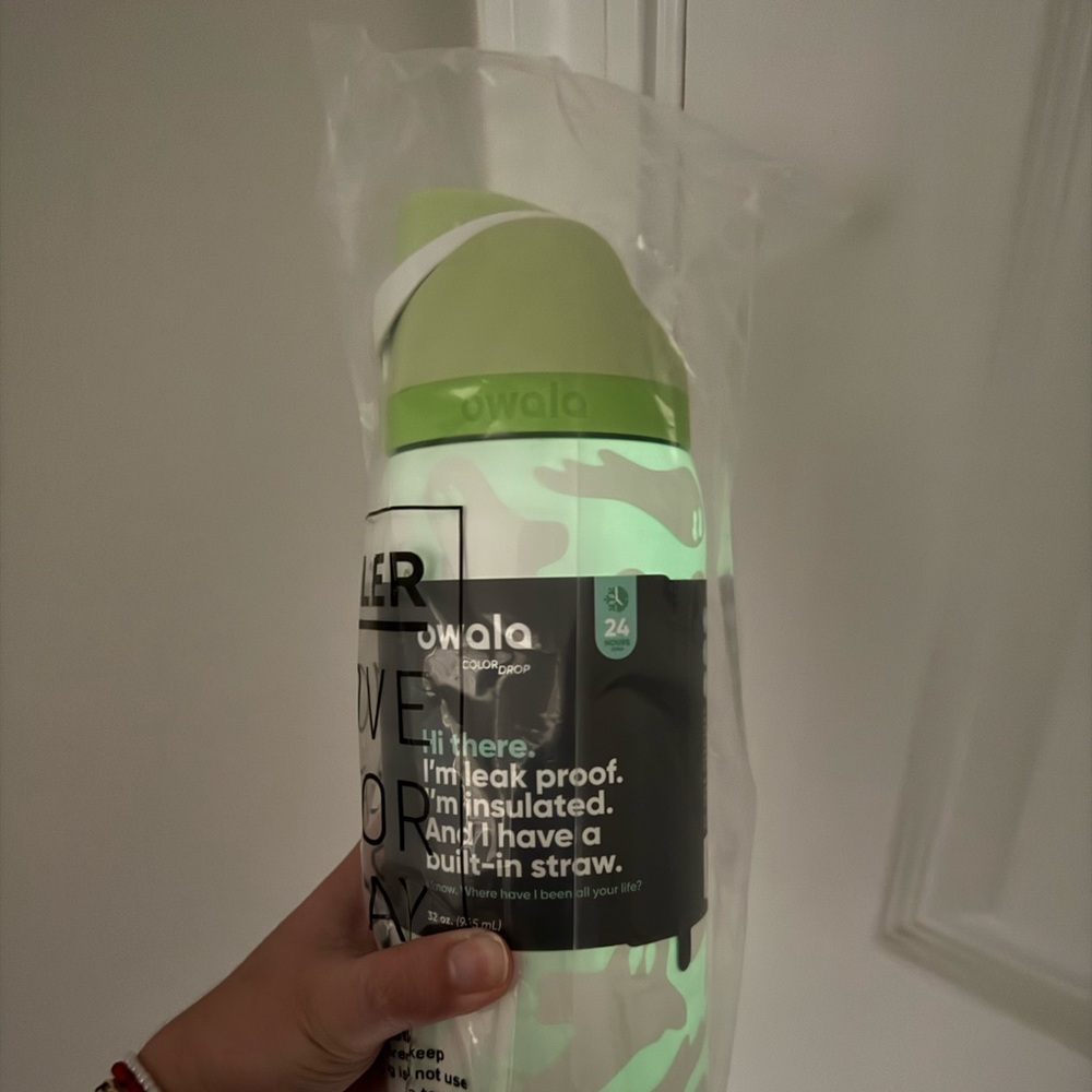 Owala Color Drop Limited Edition Boo-Ya 32 oz. Water Bottle